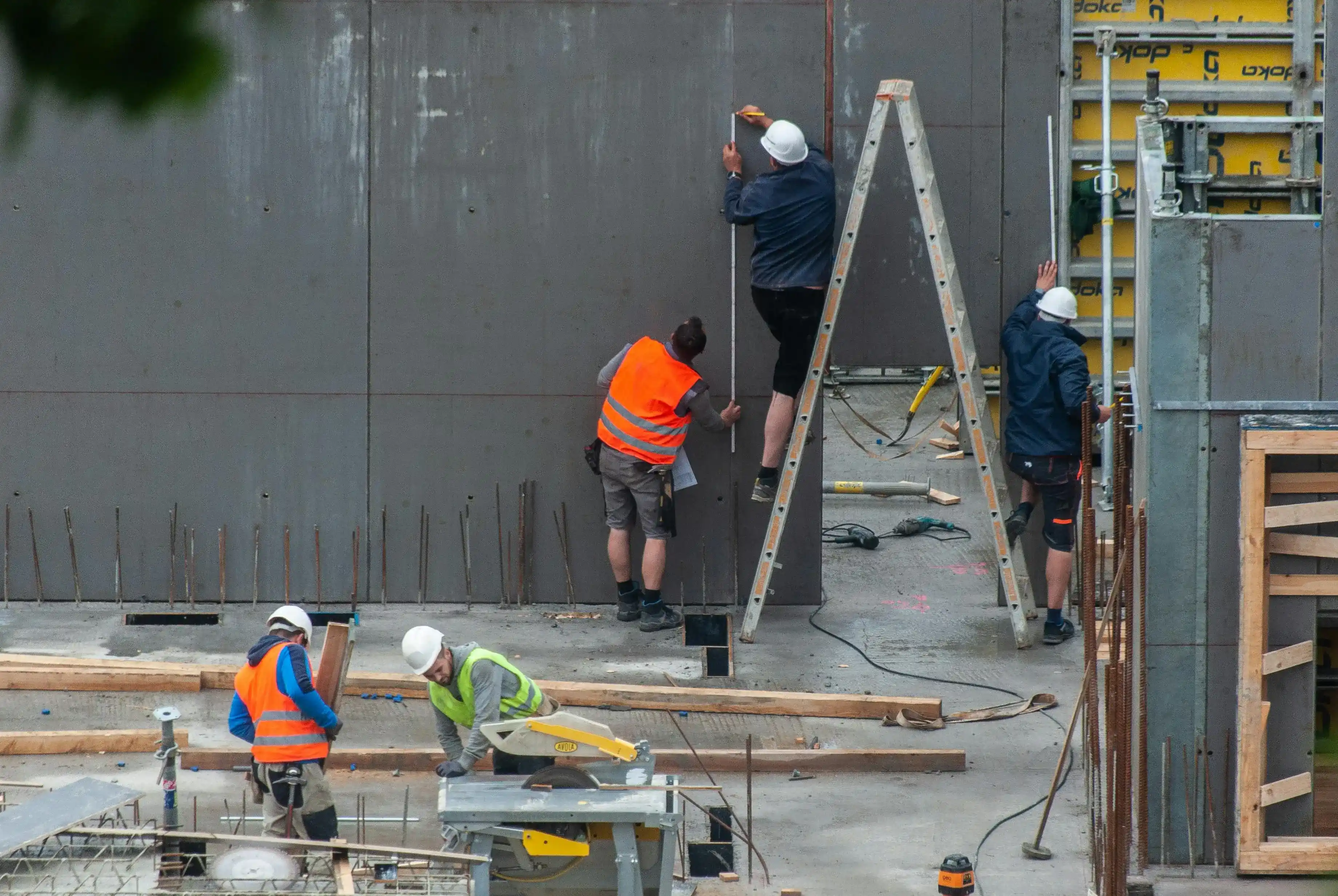 Infrastructure construction showcase - Frame 3